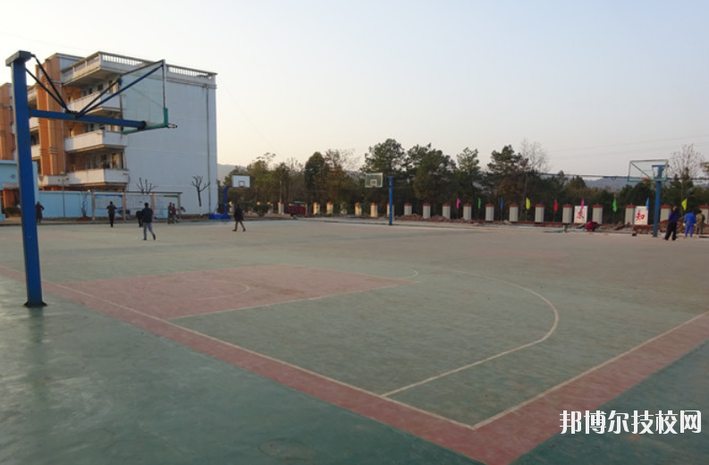 泰和中等專(zhuān)業(yè)學(xué)校2020年報(bào)名條件、招生要求、招生對(duì)象 