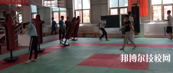 酒泉體育運(yùn)動學(xué)校2020年學(xué)費(fèi)、收費(fèi)多少