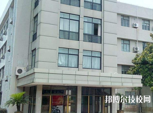 寧海高級(jí)職業(yè)技術(shù)中心學(xué)校怎么樣、好不好