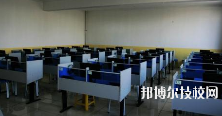 甘肅經(jīng)濟(jì)貿(mào)易學(xué)校2020年學(xué)費(fèi)、收費(fèi)多少