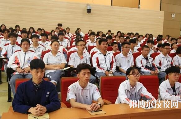 新昌技師學(xué)院2020年報(bào)名條件、招生要求、招生對象