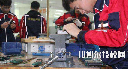 蘭州電子工業(yè)學(xué)校2020年學(xué)費(fèi)、收費(fèi)多少