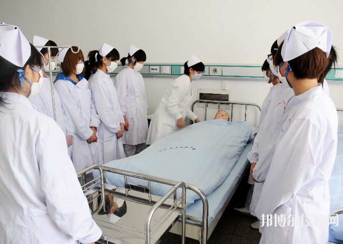 重慶第三衛(wèi)生學(xué)校怎么樣、好不好
