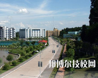 重慶益民技工學(xué)校2020年報(bào)名條件、招生要求、招生對(duì)象