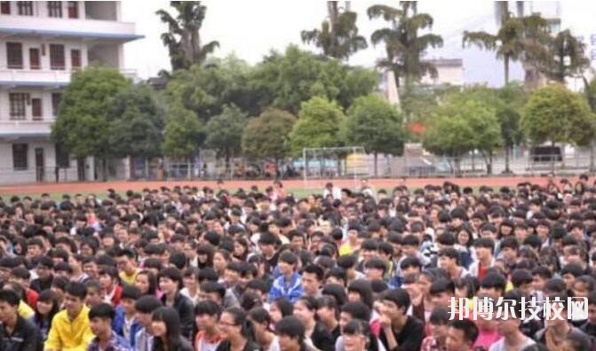 荔波職業(yè)高級中學2020年報名條件、招生要求、招生對象