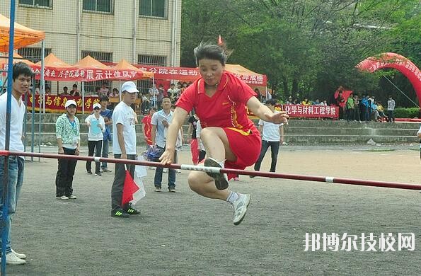 貴州化學(xué)工業(yè)學(xué)校2020年報(bào)名條件、招生要求、招生對(duì)象