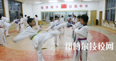 嘉峪關(guān)體育運(yùn)動(dòng)學(xué)校2020年報(bào)名條件、招生要求、招生對(duì)象