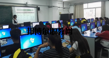 天水電子信息工程職業(yè)學(xué)校2020年學(xué)費(fèi)、收費(fèi)多少