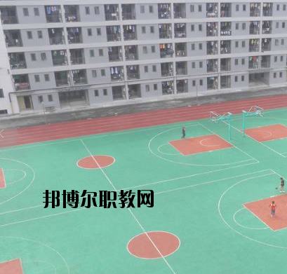 重慶五里店職業(yè)中學(xué)2020年招生辦聯(lián)系電話(huà)