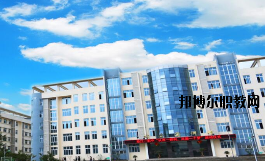 重慶墊江縣第一職業(yè)中學(xué)校怎么樣、好不好