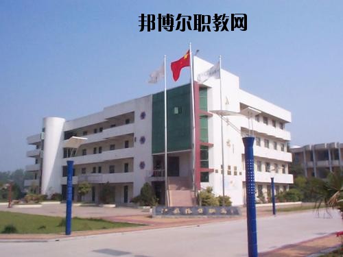 昭陽區(qū)高級職業(yè)中學(xué)2020年報名條件、招生要求、招生對象
