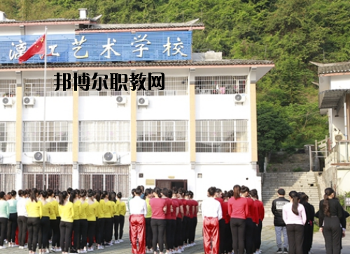 張藝謀漓江藝術(shù)學(xué)校2020年報名條件、招生要求、招生對象