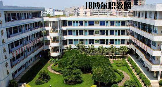 龍港第二職業(yè)學校怎么樣，好不好