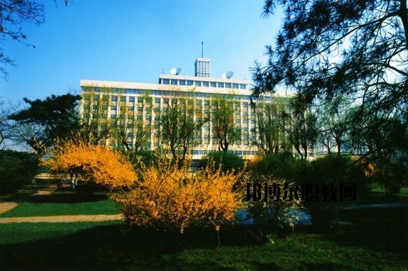 恩施中等職業(yè)技術學校網站網址