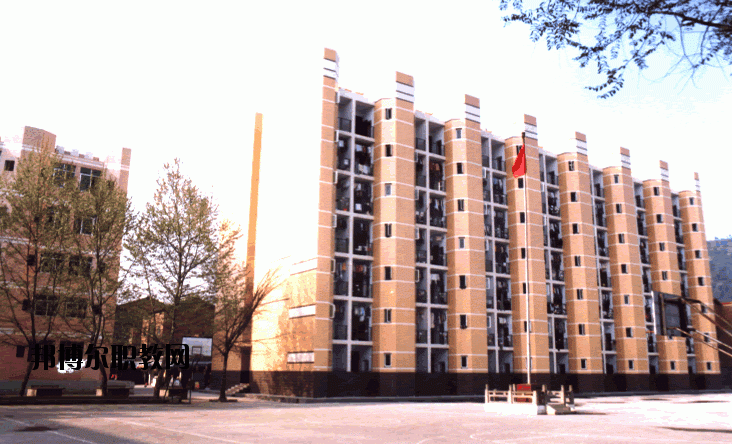 達(dá)州風(fēng)華職業(yè)技術(shù)學(xué)校2020年報名條件、招生要求、招生對象