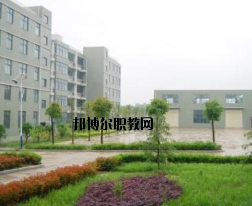 羅山中等職業(yè)學(xué)校2021年報(bào)名條件、招生對(duì)象
