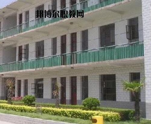 新鄉(xiāng)衛(wèi)生學(xué)校怎么樣、好不好