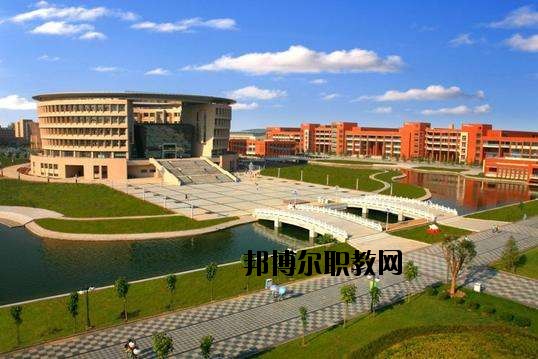 咸寧電子科技學校2020年報名條件、招生要求、招生對象