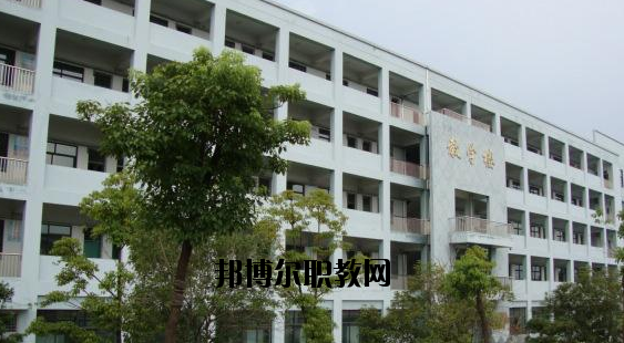 寧波興港職業(yè)高級(jí)中學(xué)2020年報(bào)名條件、招生要求、招生對(duì)象