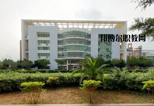 余姚姚江旅游學(xué)校怎么樣，好不好
