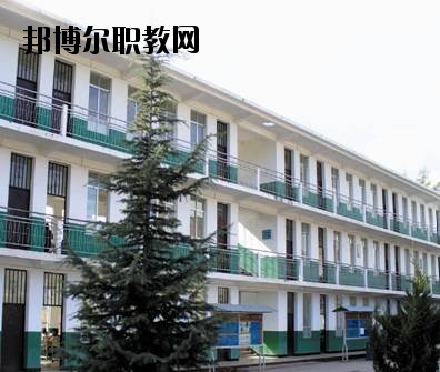 雙柏縣職業(yè)高級中學(xué)2020年報名條件、招生要求、招生對象