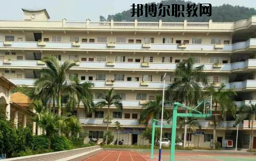 防城港理工職業(yè)學校2020年報名條件、招生要求、招生對象