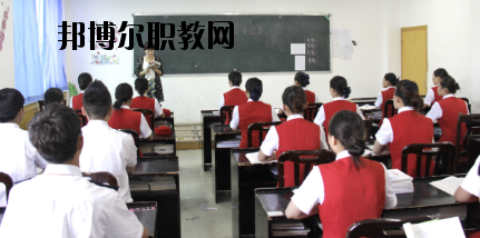 甘肅東方航空高鐵學(xué)校2020年報(bào)名條件、招生要求、招生對象