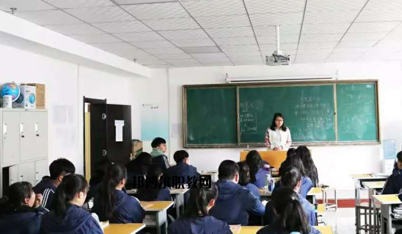 西安藝術(shù)職業(yè)高級(jí)中學(xué)2020年報(bào)名條件、招生要求、招生對(duì)象 