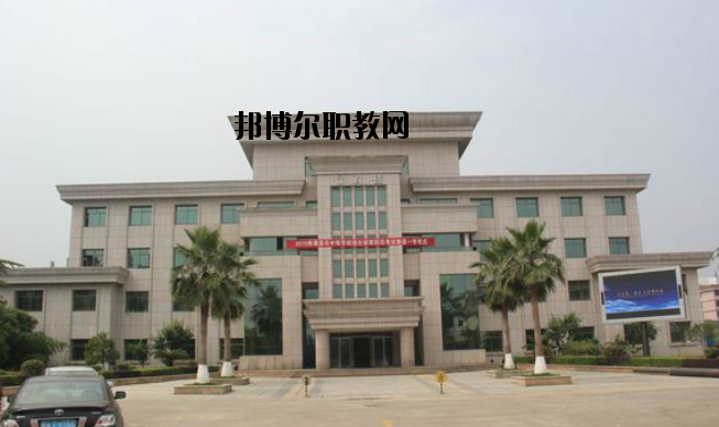 南昌第一中等專業(yè)學(xué)校2020年報名條件、招生要求、招生對象