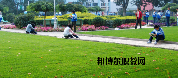 甘肅工業(yè)技師學院2020年報名條件、招生要求、招生對象
