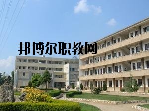 祿豐縣職業(yè)高級中學2020年報名條件、招生要求、招生對象