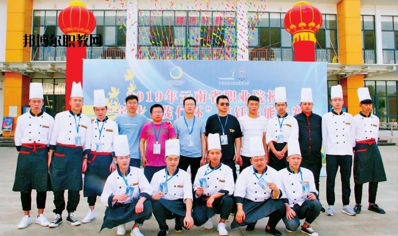 通?？h職業(yè)高級(jí)中學(xué)2020年招生簡章
