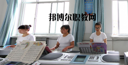 武威勞動服務(wù)技工學(xué)校2020年報名條件、招生要求、招生對象