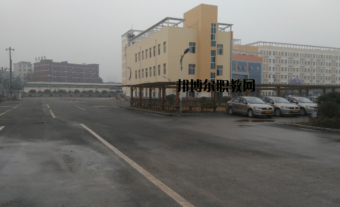 黃石第一技工學(xué)校怎么樣、好不好
