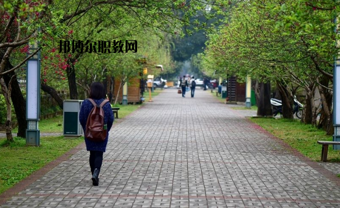 南陽(yáng)第三中等職業(yè)學(xué)校怎么樣、好不好