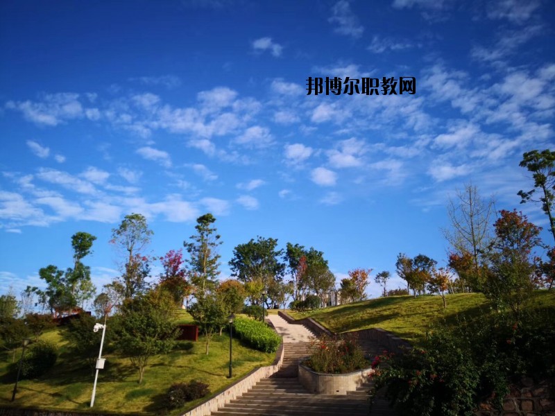成都市工業(yè)職業(yè)技術(shù)學(xué)校2020年報名條件、招生要求、招生對象