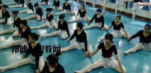酒泉農(nóng)墾技工學(xué)校2020年學(xué)費(fèi)、收費(fèi)多少