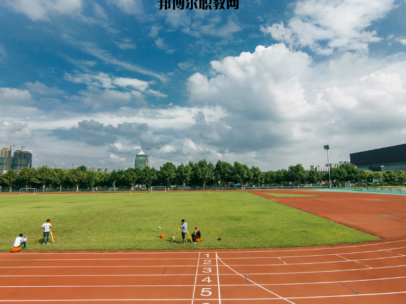江蘇邗江中等專業(yè)學校怎么樣、好不好