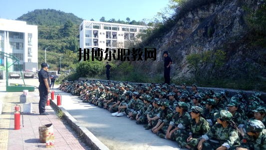 銅仁玉昆中等專(zhuān)業(yè)學(xué)校地址在哪里