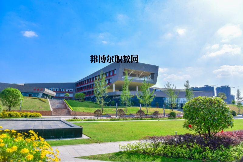 四川省經(jīng)濟管理學校2020年報名條件、招生要求、招生對象