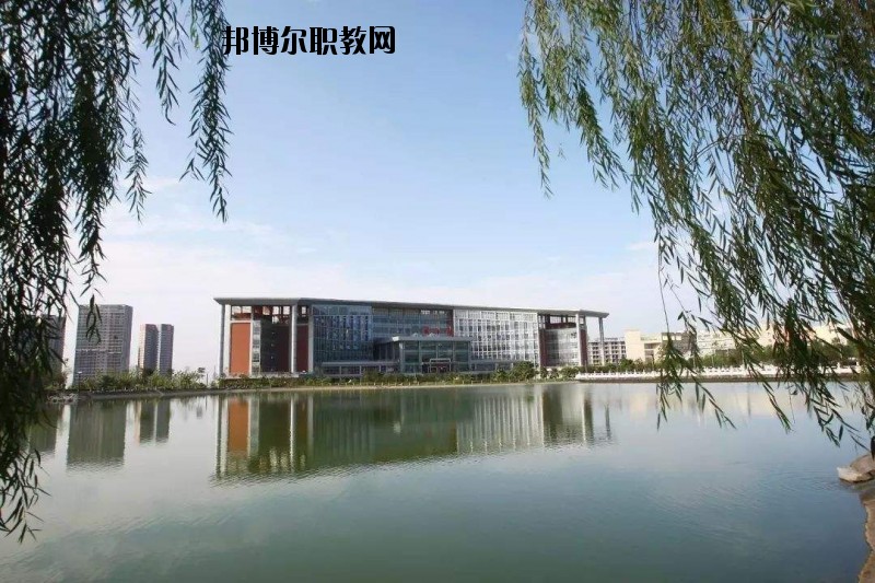 麻城順河高級(jí)職業(yè)中學(xué)怎么樣、好不好