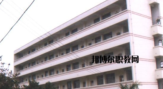 南寧電子工程學校2020年報名條件、招生要求、招生對象 