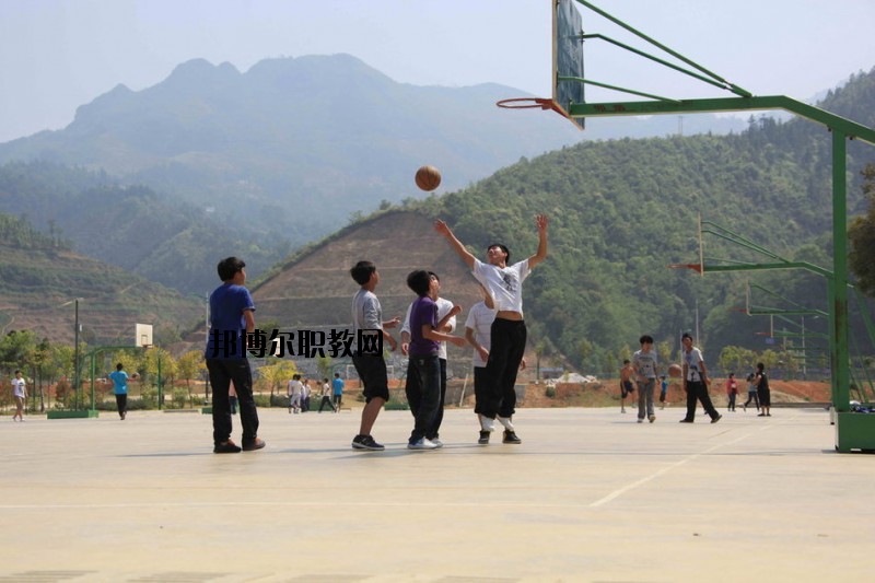 麻栗坡縣民族職業(yè)高級中學怎么樣、好不好