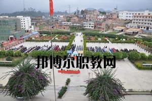 馬關(guān)縣民族職業(yè)高級中學2020年招生辦聯(lián)系電話