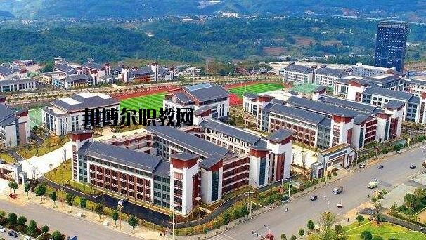 大方綜合職業(yè)技術(shù)學(xué)校2020年報名條件、招生要求、招生對象