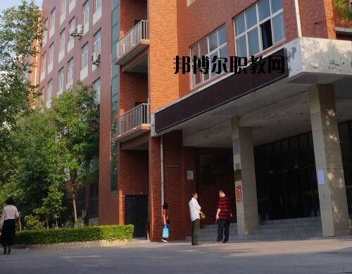 河南理工中等專業(yè)學(xué)校2021年報名條件、招生對象
