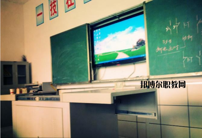 四川省隆昌縣城關(guān)職業(yè)中學(xué)2020年報名條件、招生要求、招生對象