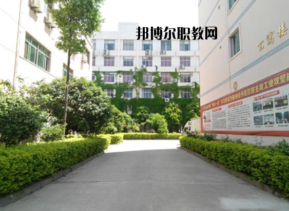贛州光華職業(yè)技術(shù)學(xué)校2020年報名條件、招生要求、招生對象