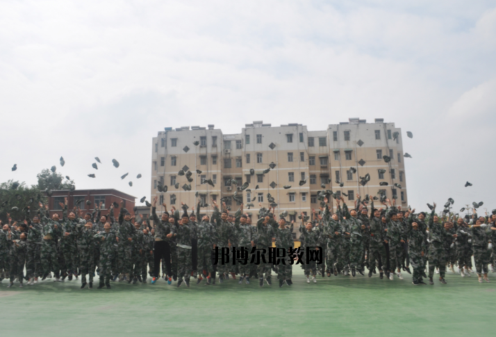 鶴壁科技中等專(zhuān)業(yè)學(xué)校2021年招生辦聯(lián)系電話(huà)