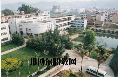 文山三鑫中等職業(yè)技術(shù)學校2020年報名條件、招生要求、招生對象